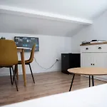 Lazynest Hotel apartamentowy