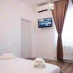 Lazynest 3* Bucharest