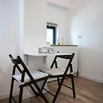 Lazynest Aparthotel 3*