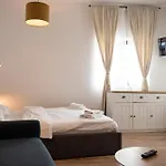 Lazynest Hotel apartamentowy Bukareszt