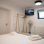 Lazynest