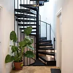 Lazynest Апарт-готель
