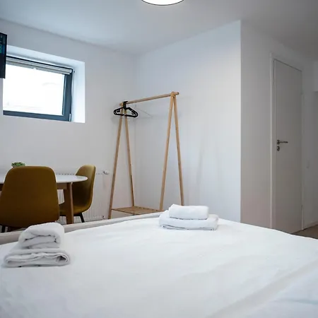 Lazynest 3*