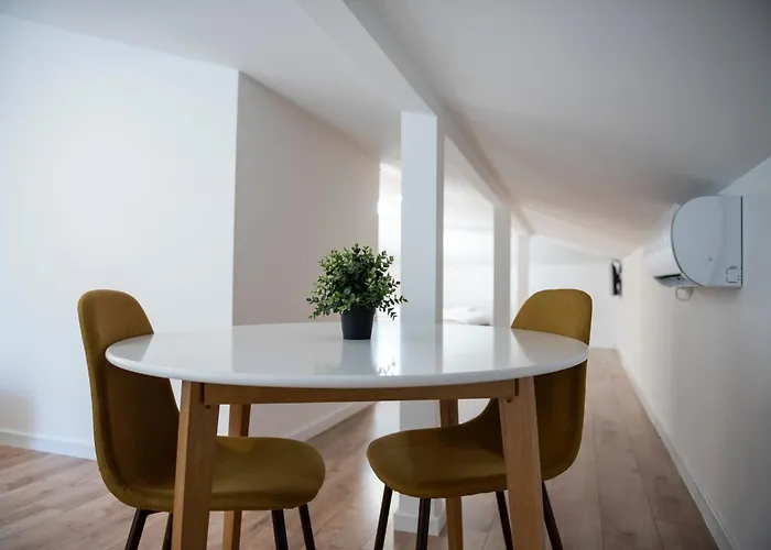 Aparthotel Lazynest 3*