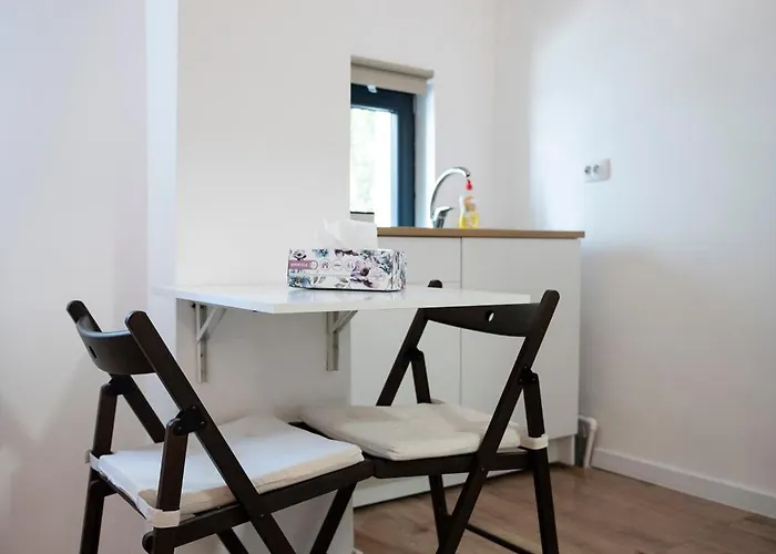 Lazynest Aparthotel 3*