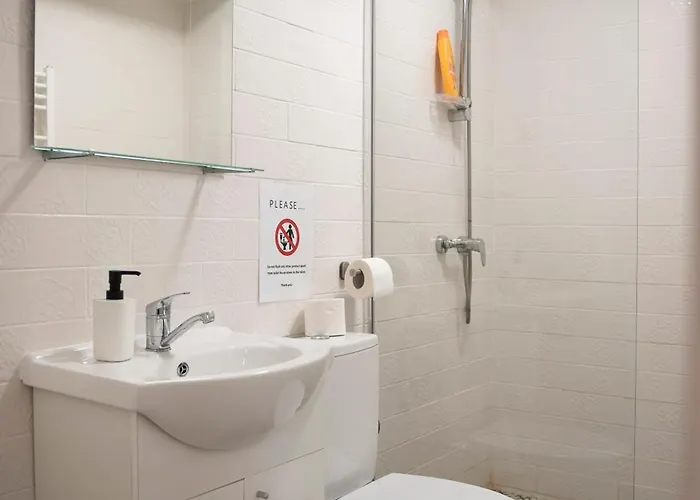 Lazynest Aparthotel Bukurešť