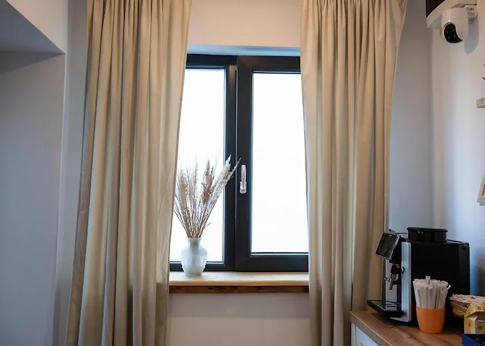 Lazynest 3* Boekarest